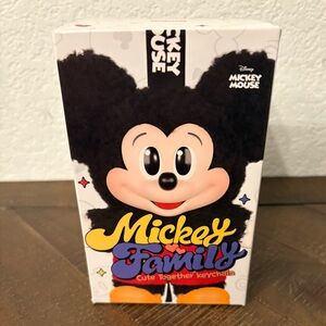 Disney Pop Mart Mickey Family Keychain Box